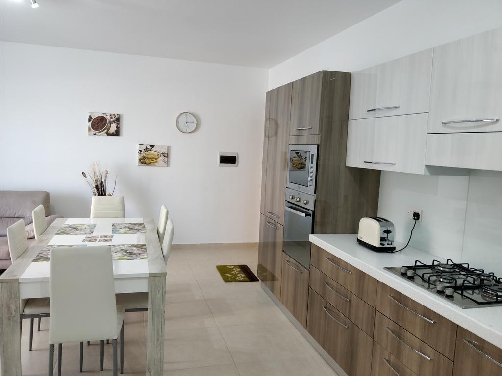 Sunstone Court Apartman San Pawl il-Baħar Kültér fotó