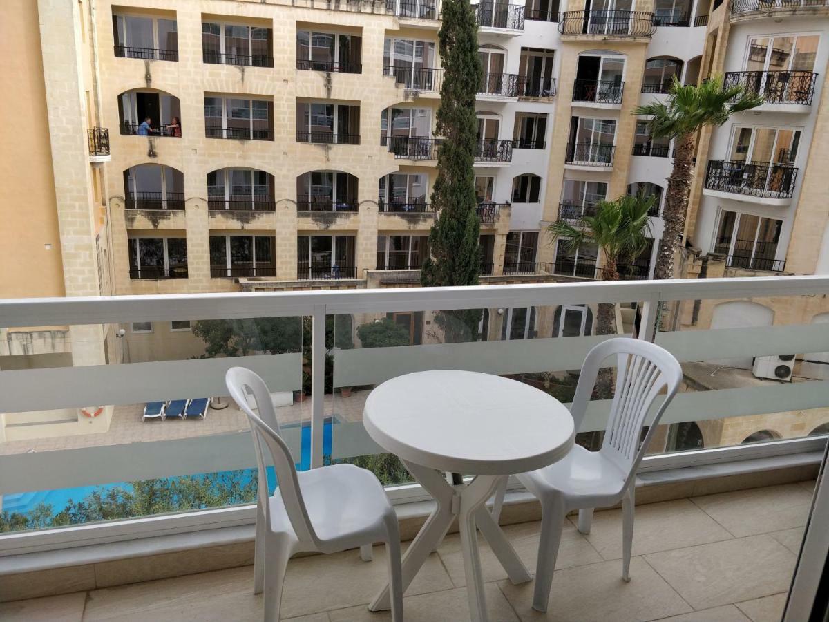 Sunstone Court Apartman San Pawl il-Baħar Kültér fotó